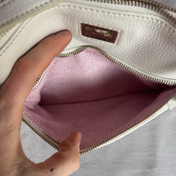 Dooney and Bourke  crossbody bag cream color Leather - Picture 5 of 10